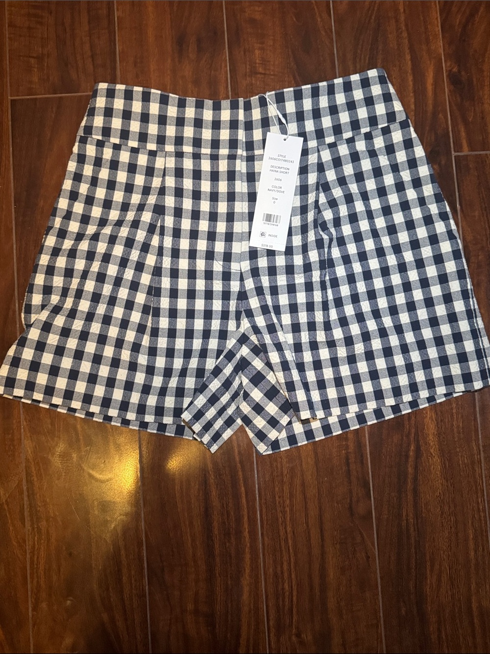 Veronica Beard size 0
Navy and White Gingham Short